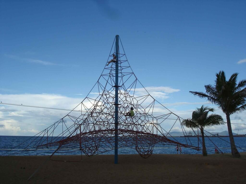 Space-Net on The Strand tropical Townsville North Queensland