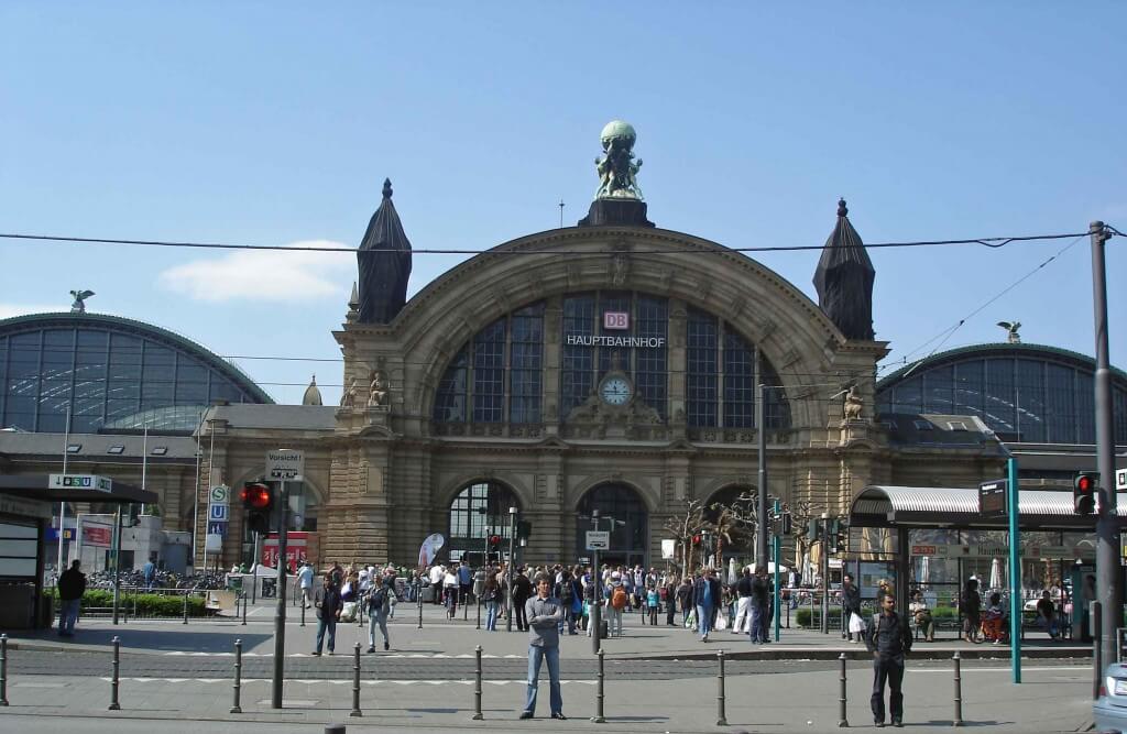 Hauptbahnhof -MainRailwayStationFrankfurt Germany