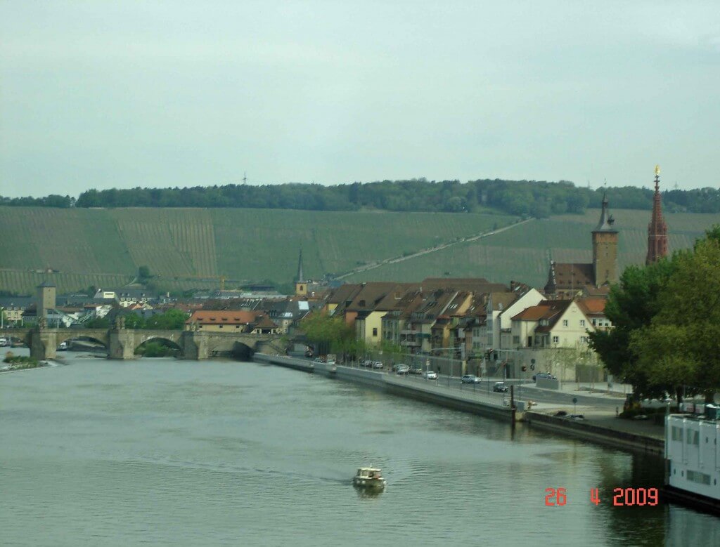 View Main-River-Wurzburg Bavaria Germany 