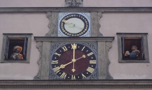 Famous clock depicts Meistertrunk Legend Gen. Tilly and Mayor Georg Nusch 1631