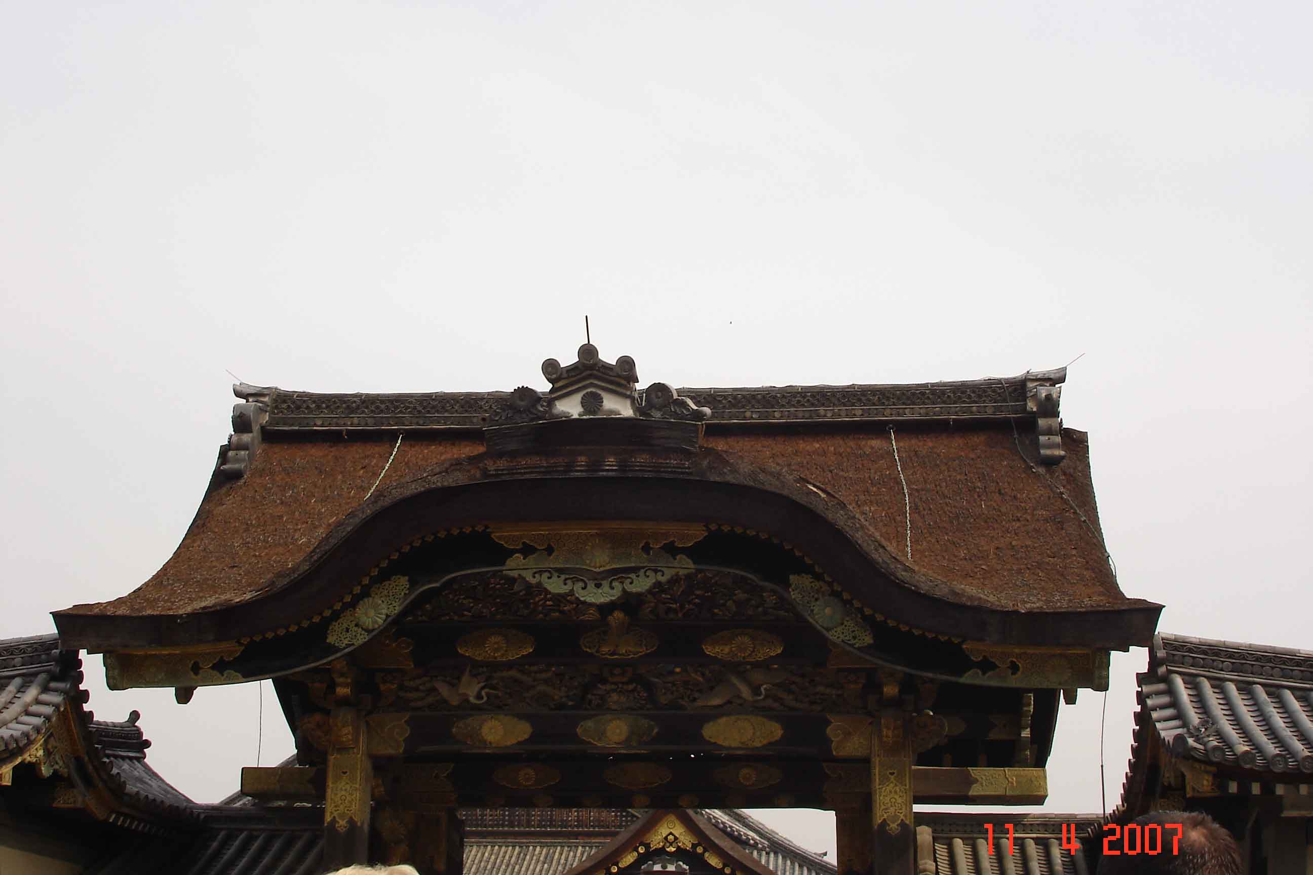 Ninomaru-Palace-gilded Karamon Gate