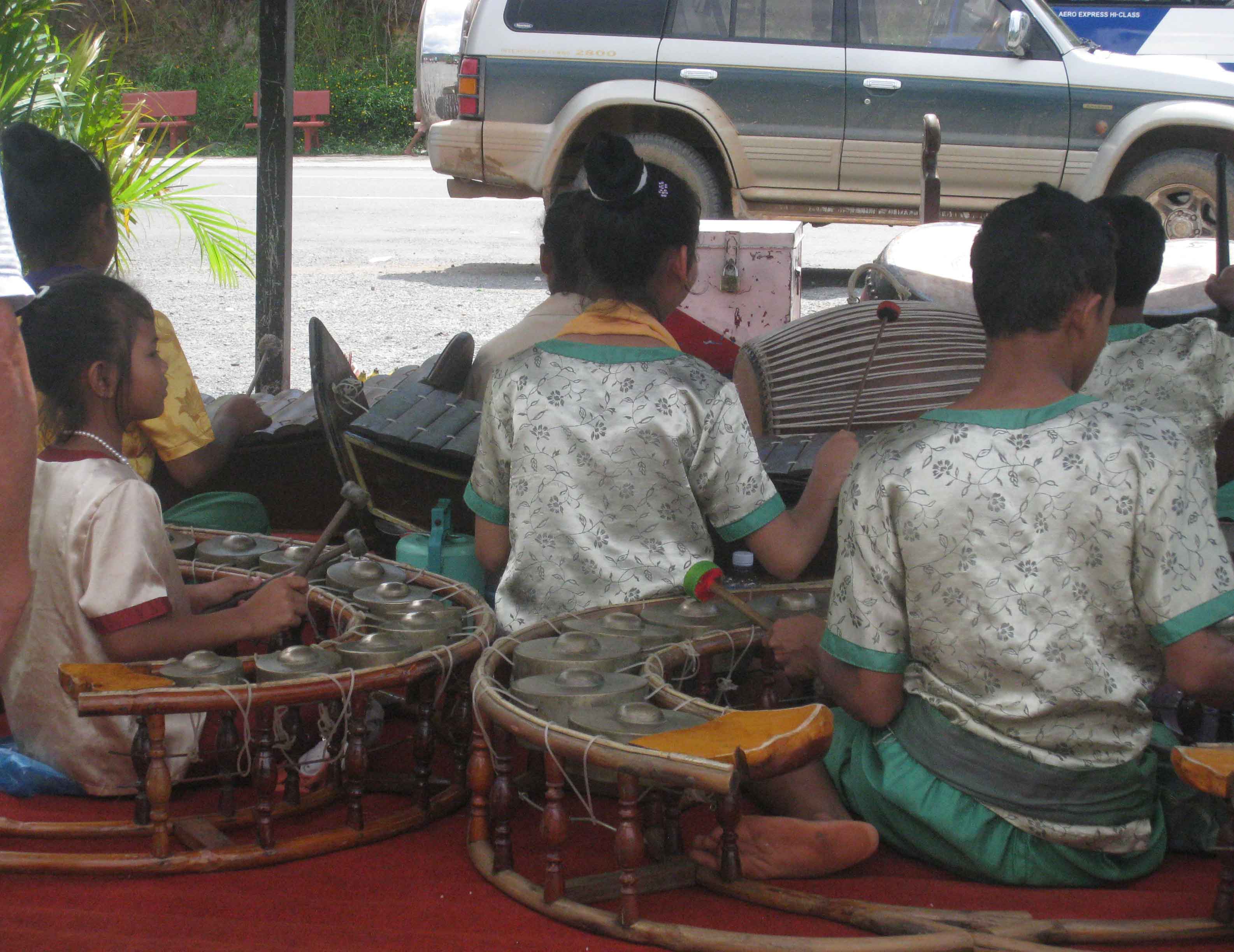 Gong Circle Chimes- Khmer Traditional Musical Instruments 