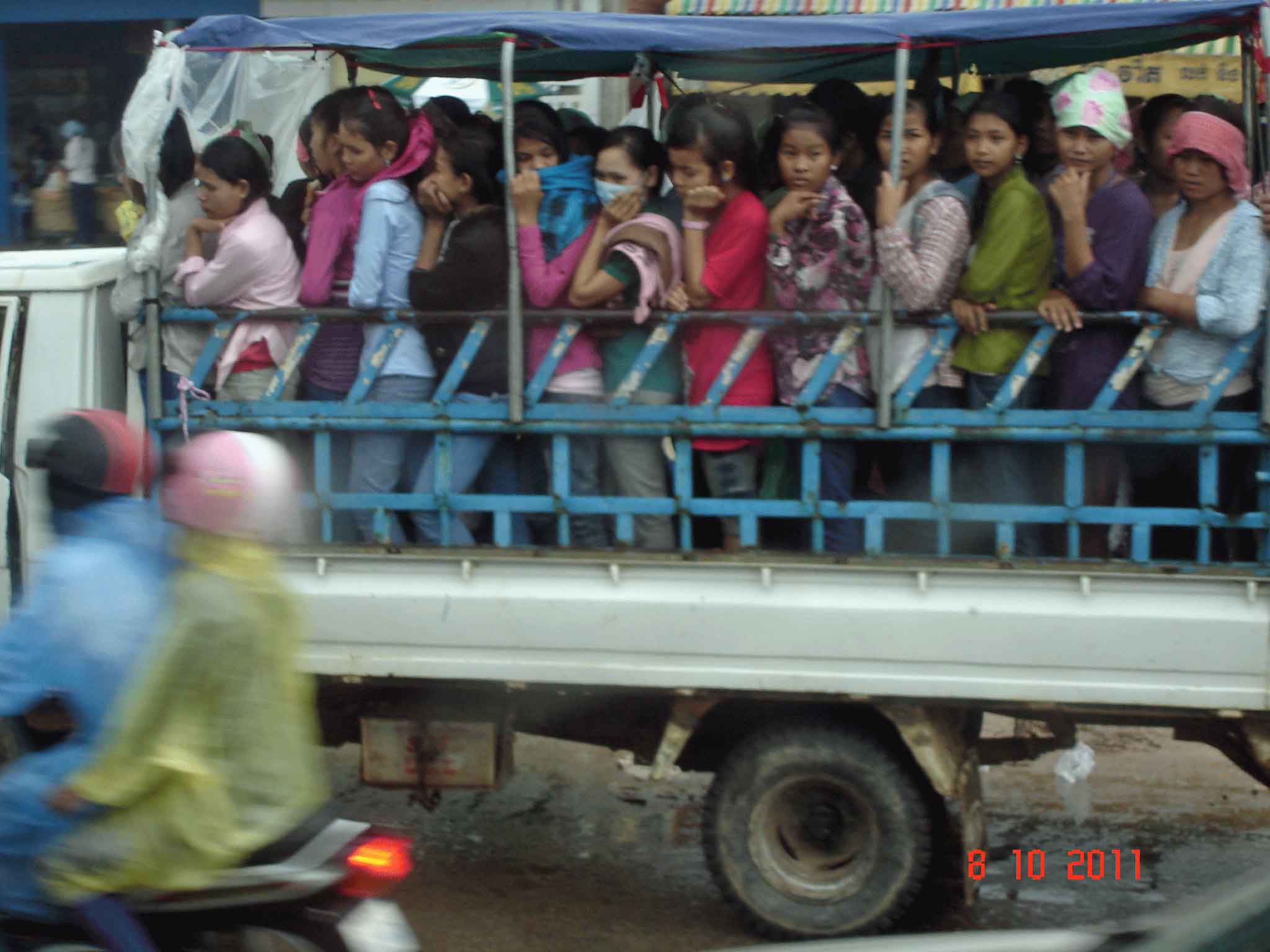 Workers from the Garment Factories on their way home 