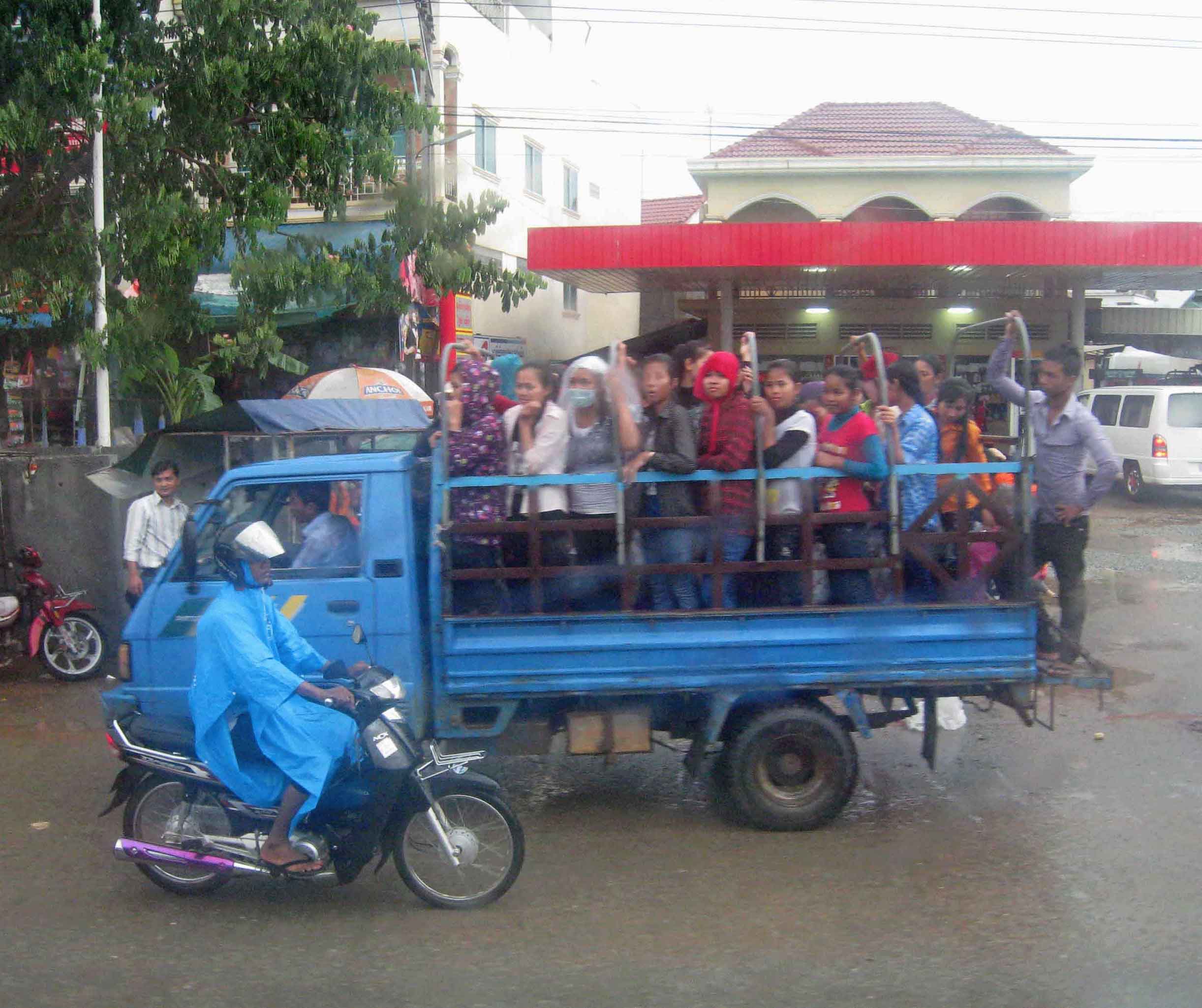 Workers from the Garment Factories on their way home 