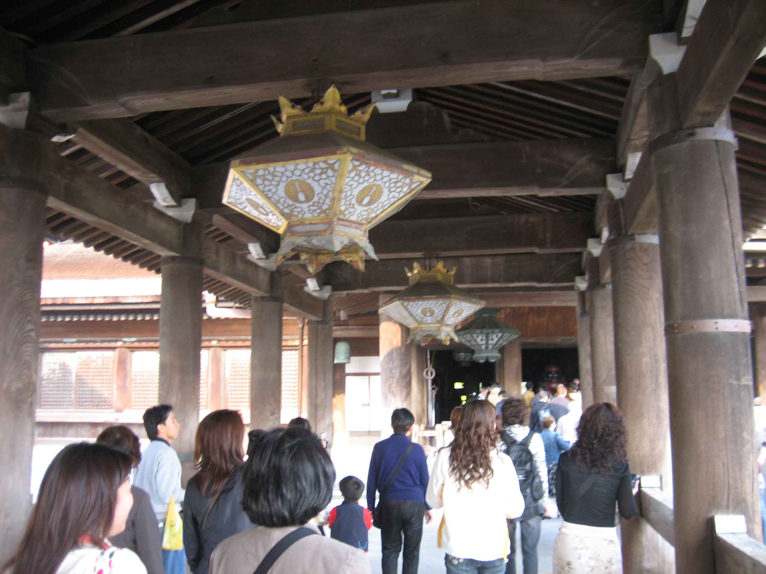 Kiyomizu-dera-corridor leading to main temple