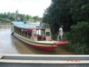 CruiseBoatTonleSap