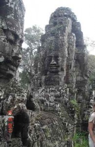 Bayon2smilingfaces