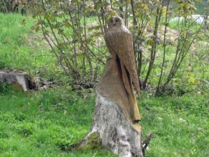 Carved-bird-Triburg