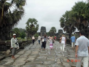 InnerCausewayNaga balistrade angkor wat Siem reap