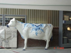 Delft blue and white-Cow Delft